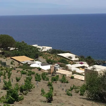 Dammuso Dei Turchi By The Ocean Holiday home