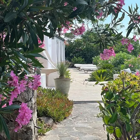 Dammuso Dei Turchi By The Ocean Holiday home *