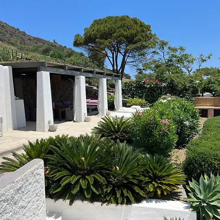 Dammuso Dei Turchi By The Ocean Holiday home Tracino