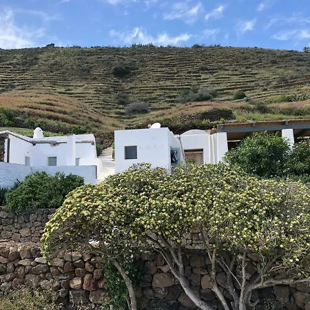 Dammuso Dei Turchi By The Ocean Holiday home *